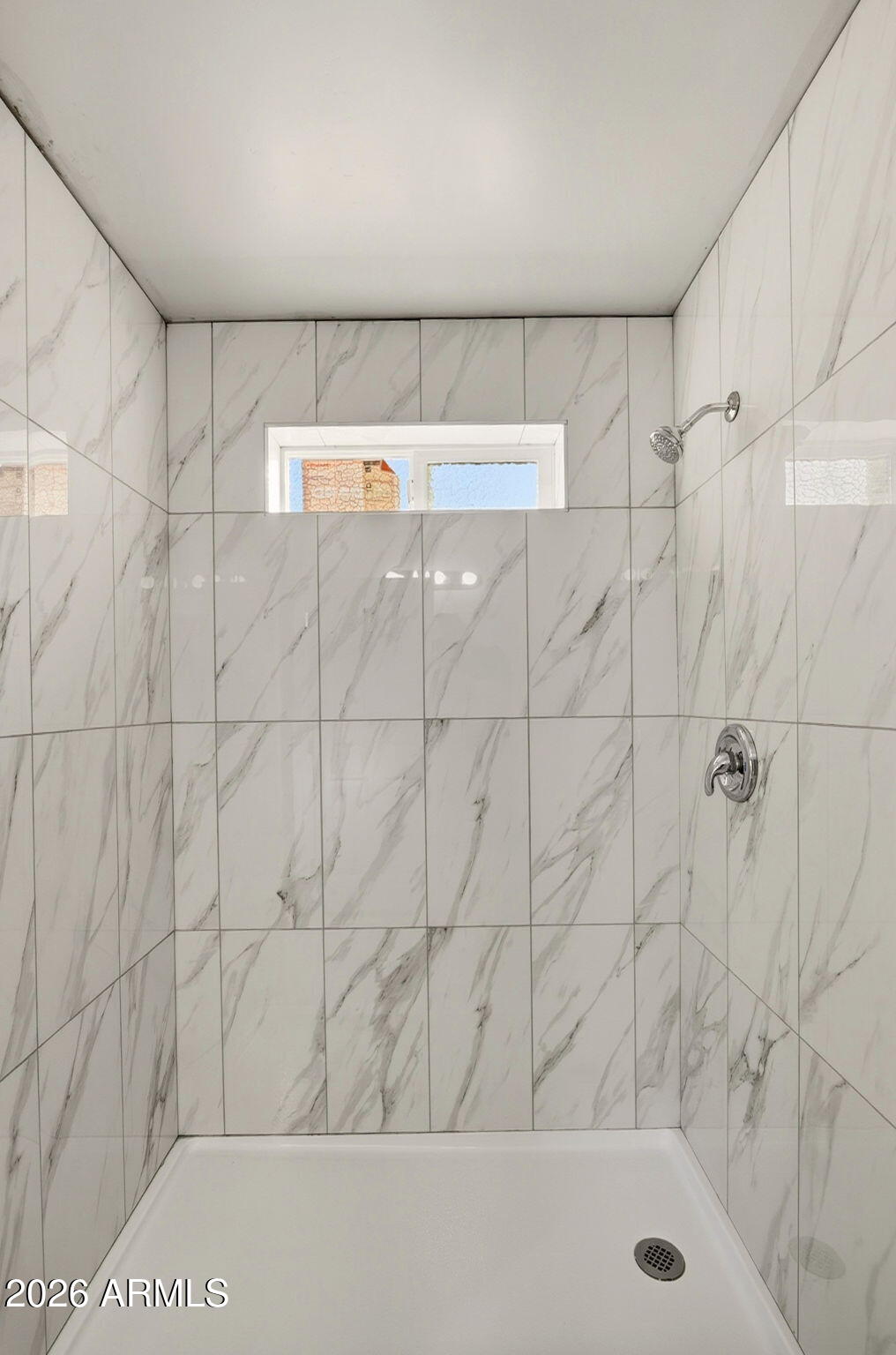 4790 East Goss Road Rimrock, AZ 86335 - Photo 15 of 32 Primary Bedroom Walkin Shower