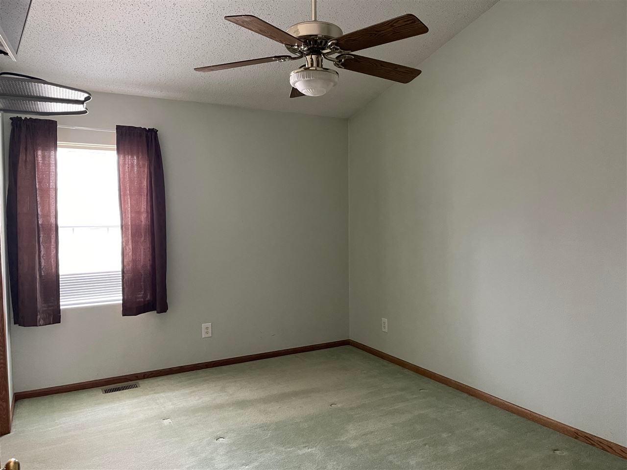 80 Washington Street Riverside, IA 52327 - Photo 13 of 36 Gallery Image 13