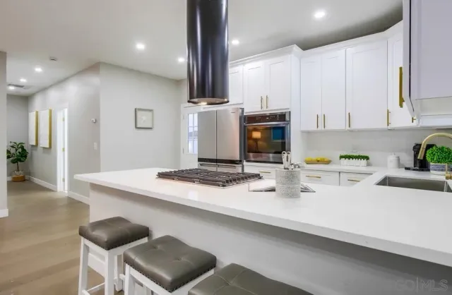 $1,348,111 | 3122 Newell Street, San Diego, CA 92106