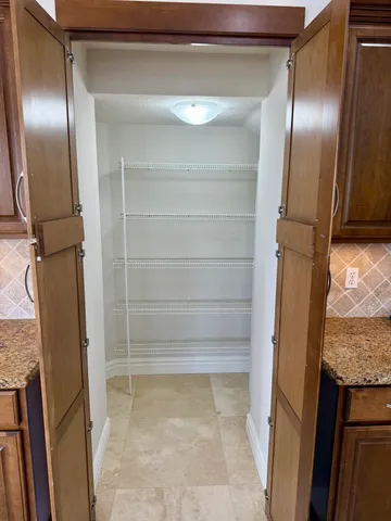 $6,000 | 6509 Stonehurst Circle, Lake Worth, FL 33467