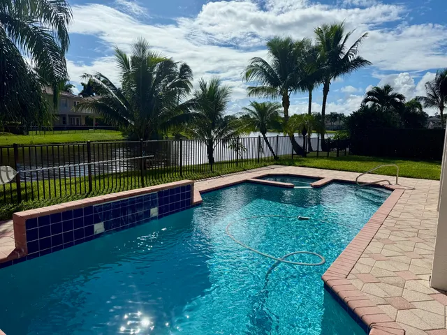 $6,000 | 6509 Stonehurst Circle, Lake Worth, FL 33467