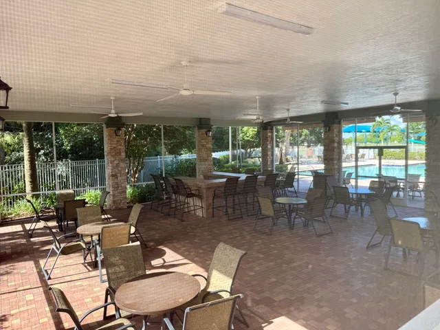 $6,000 | 6509 Stonehurst Circle, Lake Worth, FL 33467