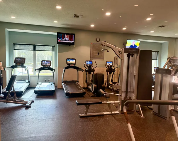 $6,000 | 6509 Stonehurst Circle, Lake Worth, FL 33467