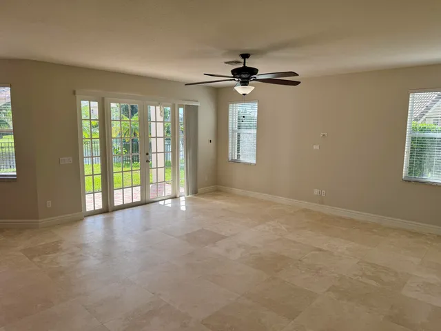 $6,000 | 6509 Stonehurst Circle, Lake Worth, FL 33467