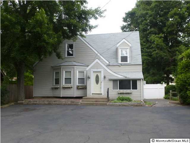 442 Ewingville Road Ewing, NJ 08638 - Photo 1 of 3 Primary Photo