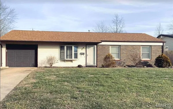 $2,100 | 308 Amhurst Drive, O'Fallon, IL 62269