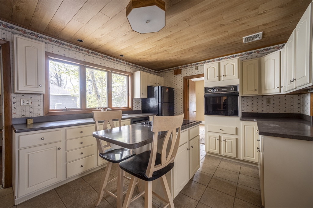 16 South Merrill Street Haverhill, MA 01835 - Photo 11 of 21