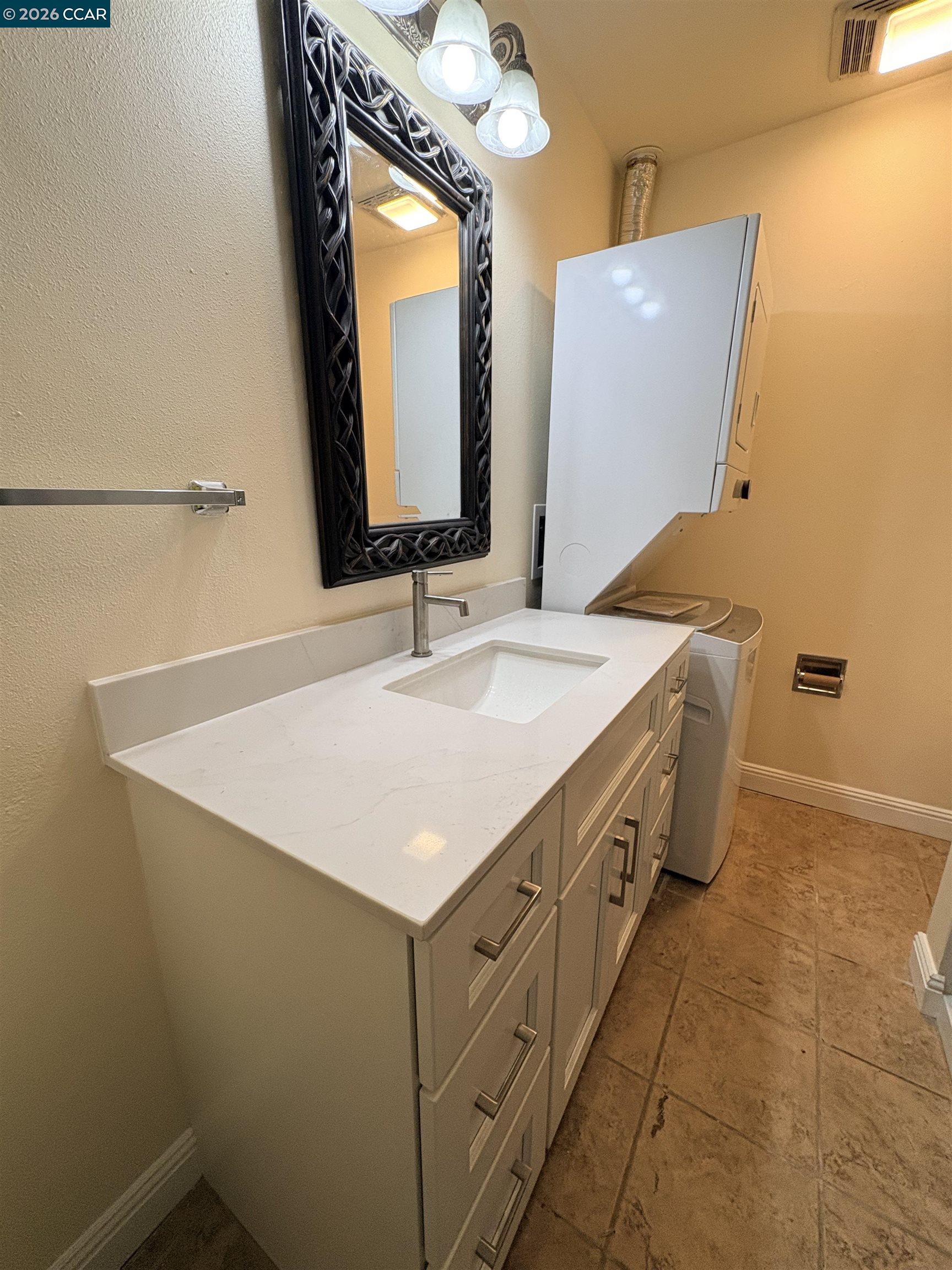5451 Roundtree Place, Unit F Concord, CA 94521 - Photo 13 of 22
