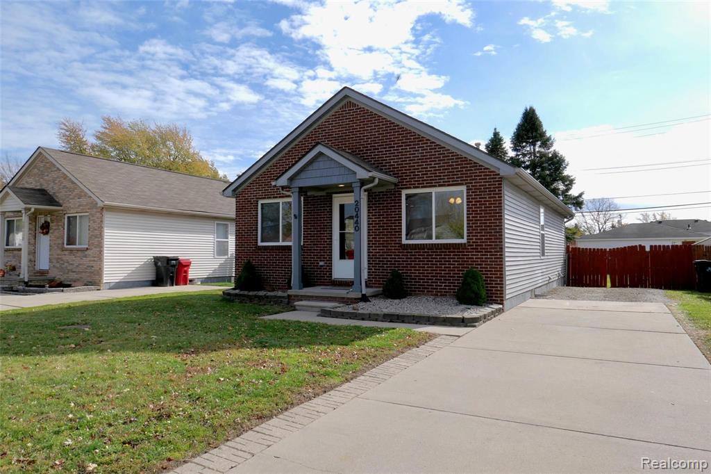 20440 East 14 Mile Road Roseville, MI 48066 - Photo 1 of 22