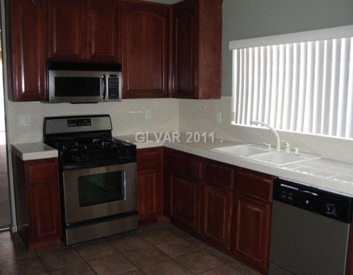 1130 Cathedral Ridge Street Henderson, NV 89052 - Photo 5 of 11 Kitchen.