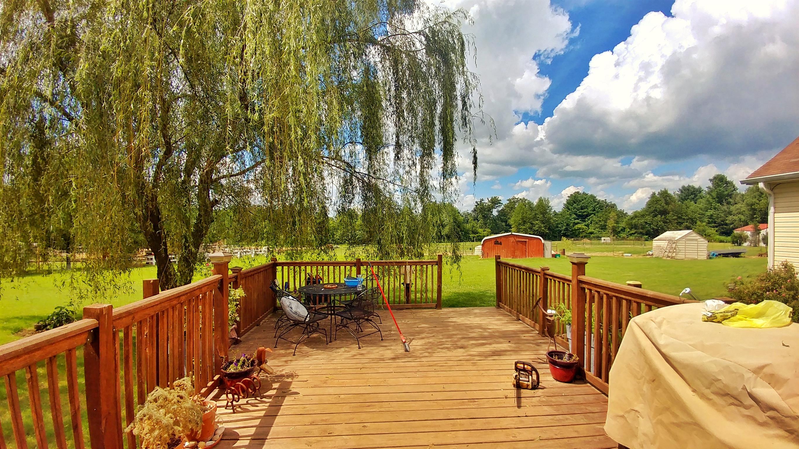 307 Butler Road Portland, TN 37148 - Photo 8 of 21 a view of a deck with wooden floor and outer view