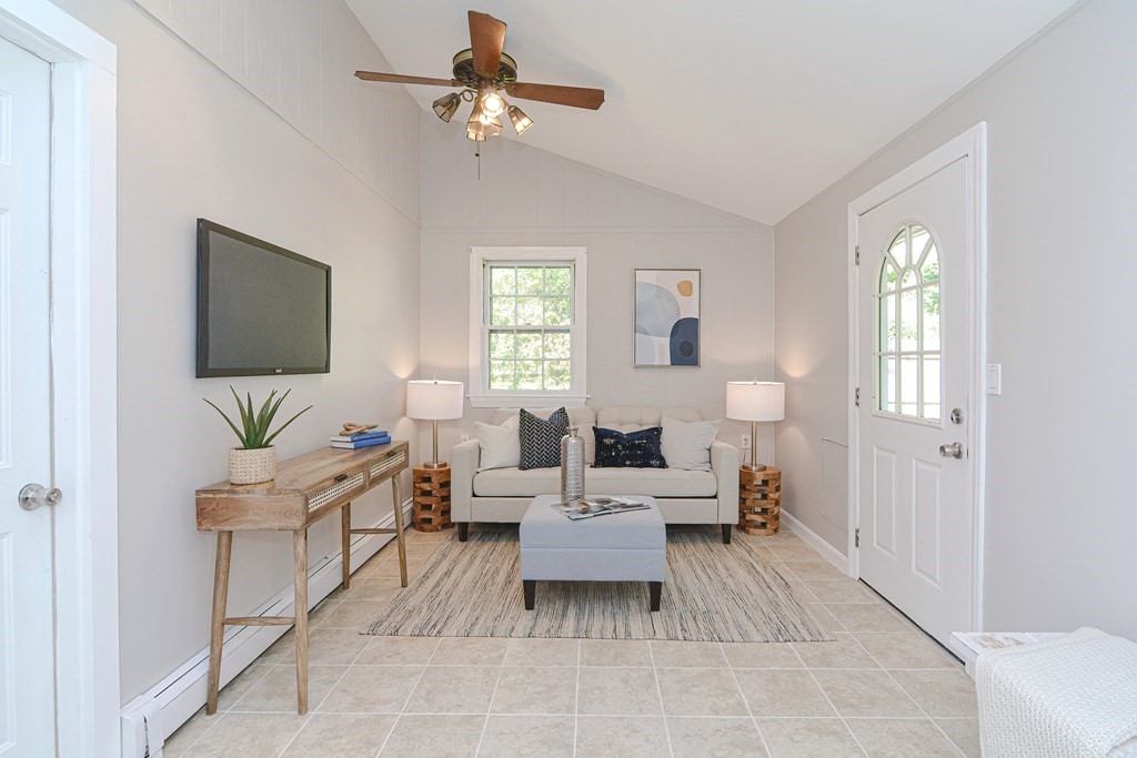 15 Carling Road Framingham, MA 01701 - Photo 13 of 40 Gallery Image 13
