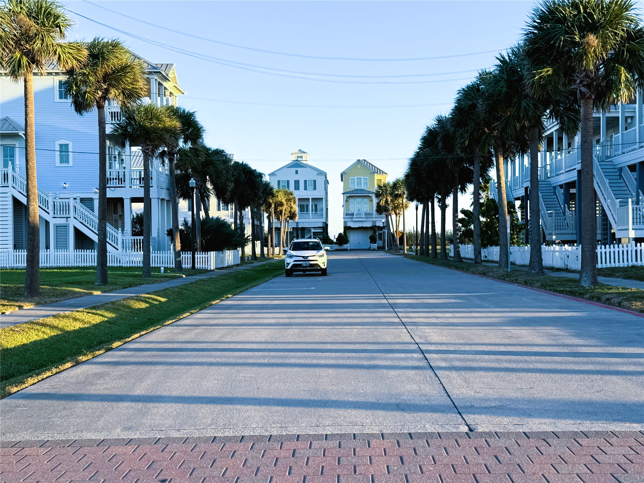 722-726 Ramsar Road Galveston, TX 77550 - Photo 3 of 9 a front view of building with yard and green space