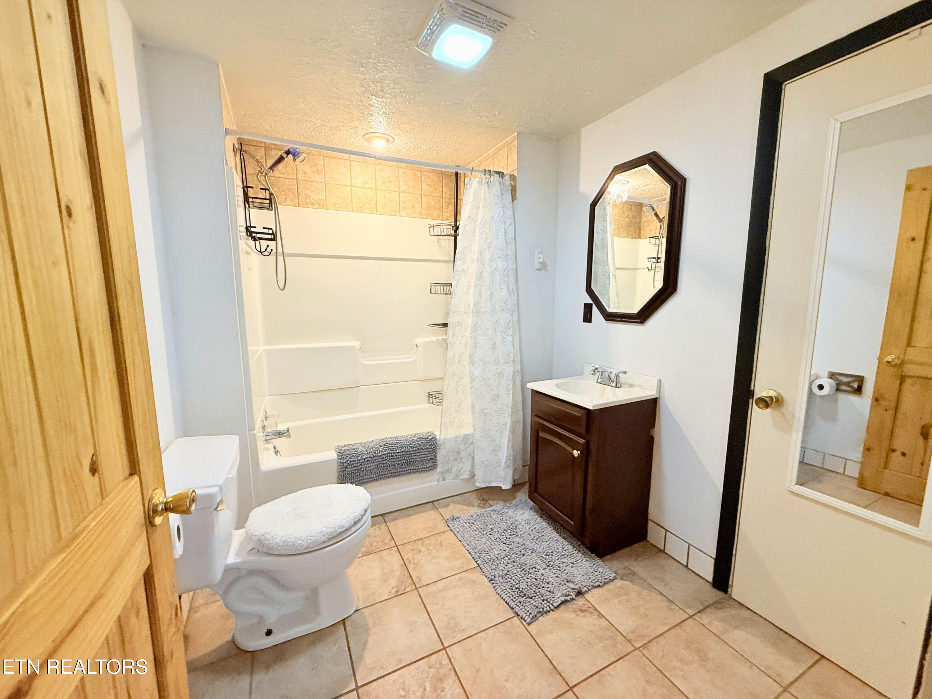 2391 Buffalo Road Oneida, TN 37841 - Photo 11 of 43 Bathroom