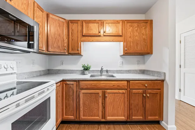 $230,000 | 102 Rita Way, Unit 102, Brunswick, ME 04011