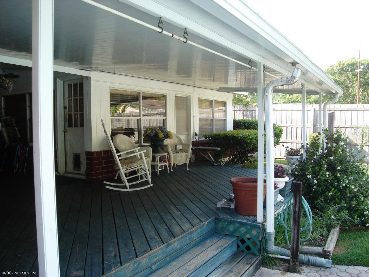2019 E Road Jacksonville, FL 32216 - Photo 6 of 7 Porch2