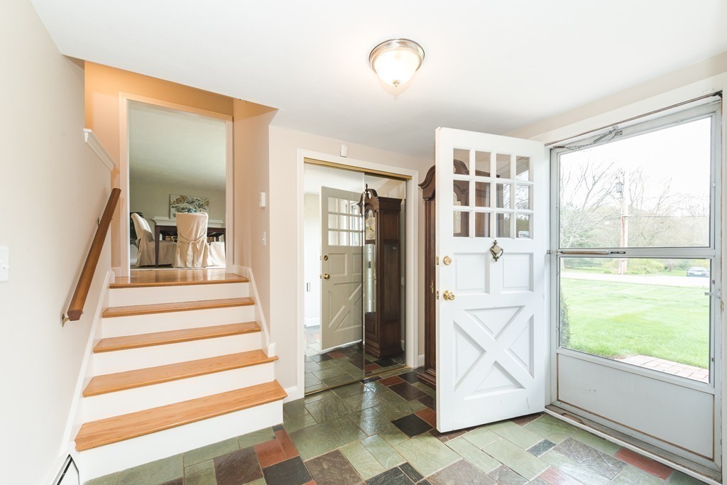 21 Ingleside Road Lexington, MA 02420 - Photo 3 of 20 Gallery Image 3