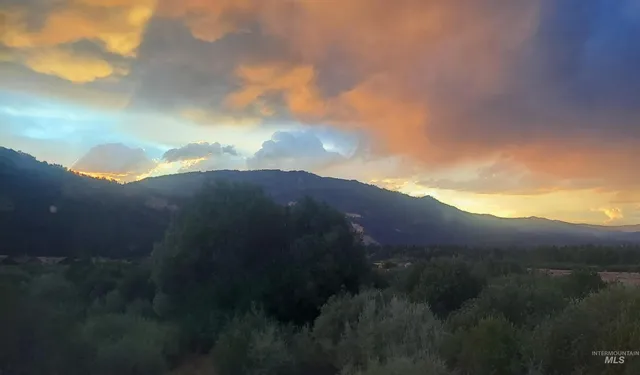 $655,900 | 58 Wapiti Ct Garden Valley, Garden Valley, ID 83622