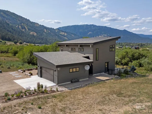 $624,900 | 58 Wapiti Ct Garden Valley, Garden Valley, ID 83622