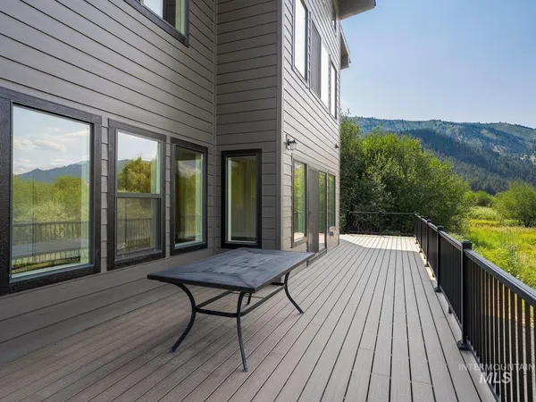 $624,900 | 58 Wapiti Ct Garden Valley, Garden Valley, ID 83622
