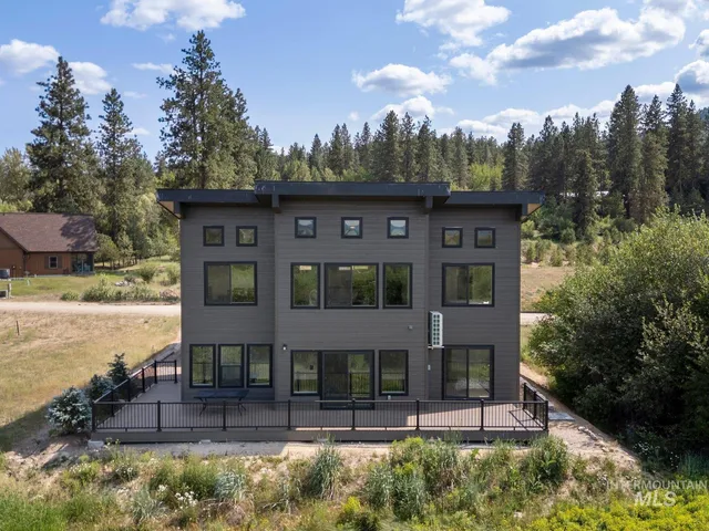 $655,900 | 58 Wapiti Ct Garden Valley, Garden Valley, ID 83622