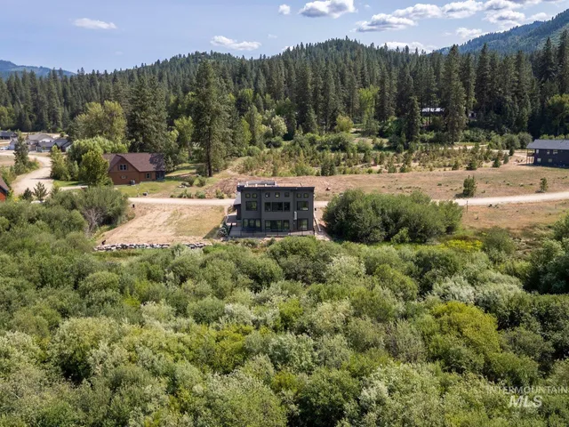 $655,900 | 58 Wapiti Ct Garden Valley, Garden Valley, ID 83622