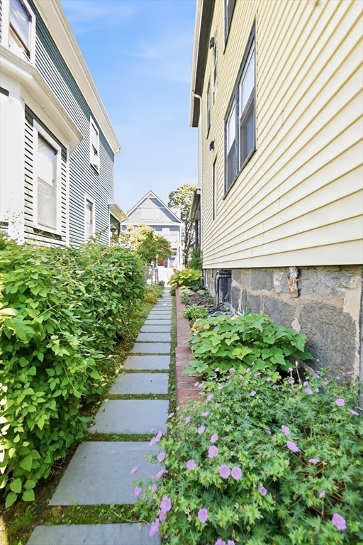 61 Edwin Street, Unit 1 Boston, MA 02124 - Photo 28 of 28 Gallery Image 28