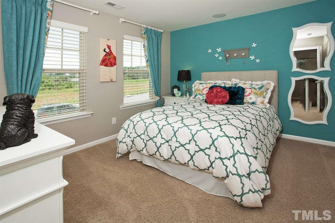 2768 Shepherd Valley Street Raleigh, NC 27610 - Photo 4 of 24 Gallery Image 4