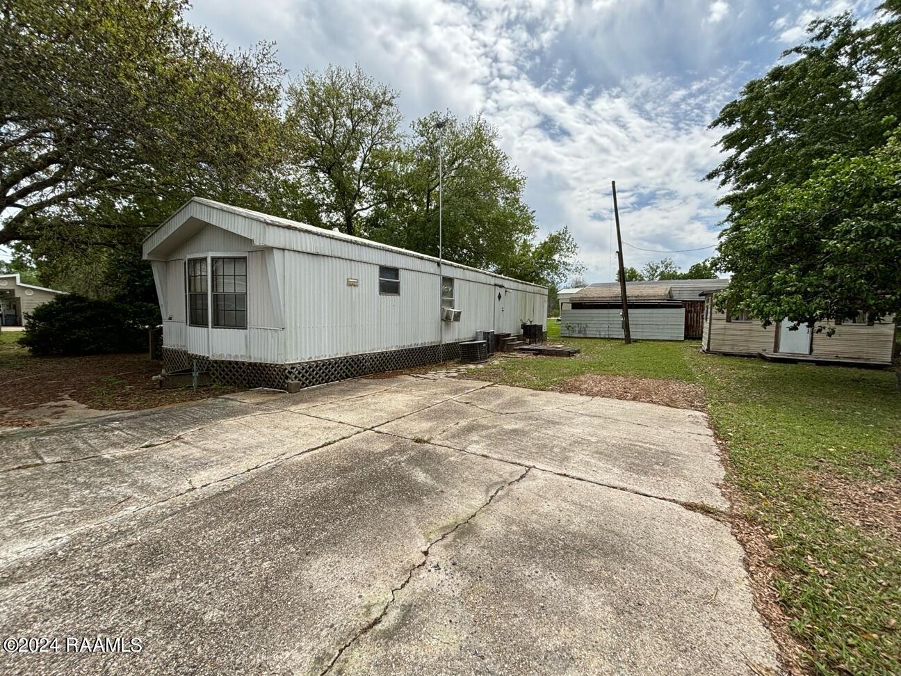 900 Red Cypress Road Patterson, LA 70392 - Photo 19 of 22 3HE4BFjuHNgiKJ75bfXA_share