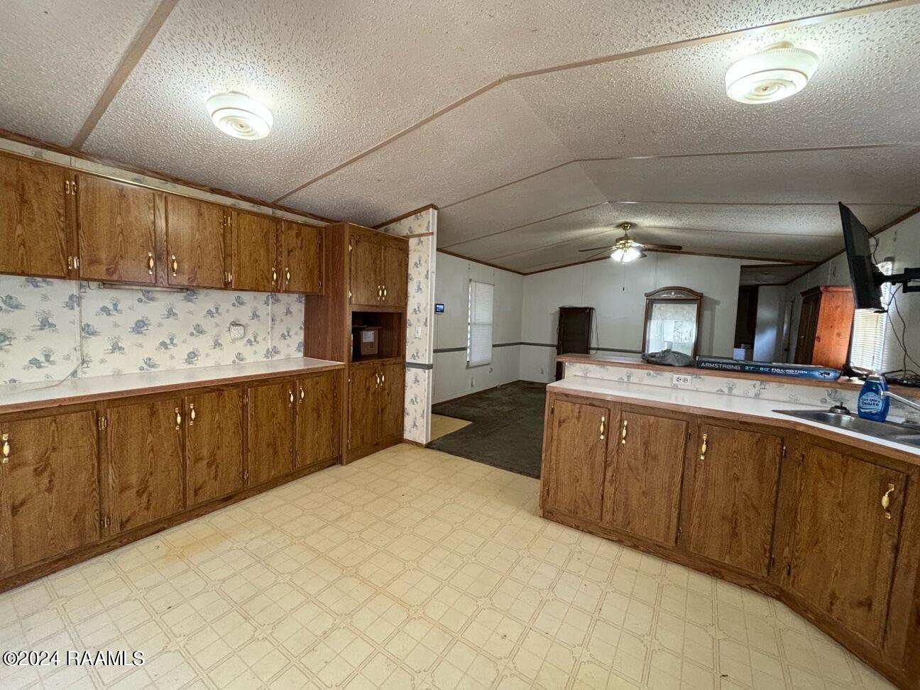 900 Red Cypress Road Patterson, LA 70392 - Photo 7 of 22 H5fBQARwk4azgXj2ruNp_share