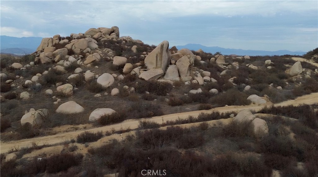 1 La Barranca Road Perris, CA 92570 - Photo 13 of 14 a view of a bunch of trees