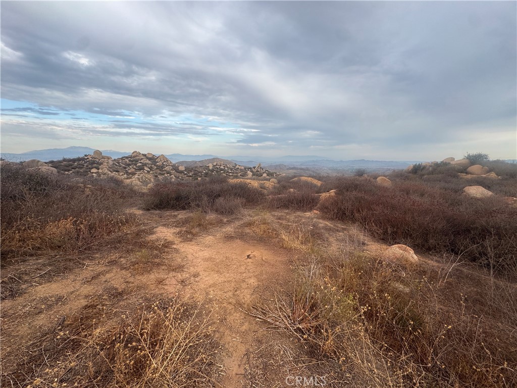 1 La Barranca Road Perris, CA 92570 - Photo 7 of 14 a view of an outdoor space with lots of trees