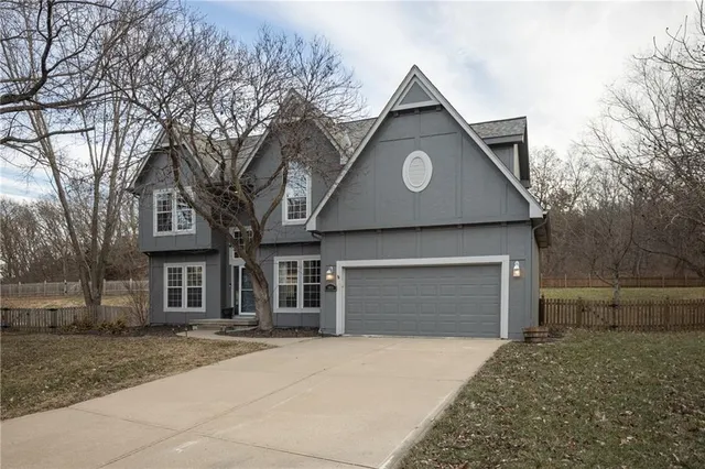 $439,000 | 5805 Northeast Ruby Court, Lee's Summit, MO 64064