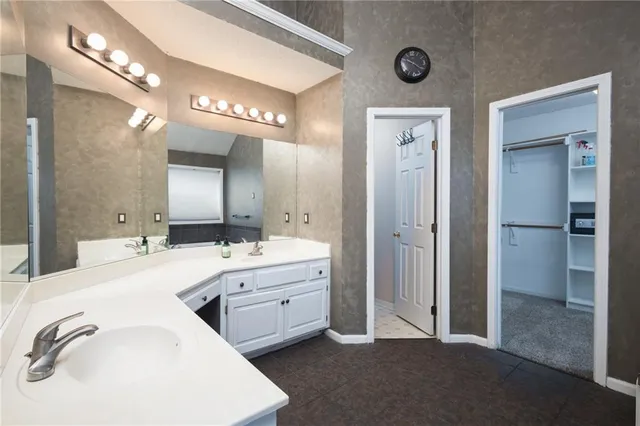 $439,000 | 5805 Northeast Ruby Court, Lee's Summit, MO 64064