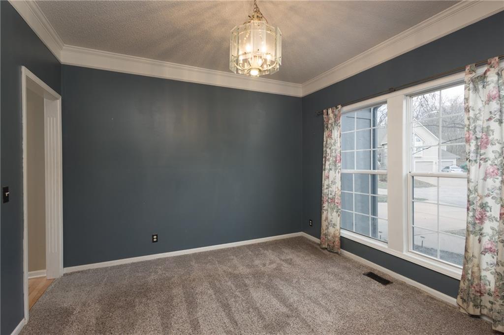 5805 Northeast Ruby Court Lee's Summit, MO 64064 - Photo 6 of 63