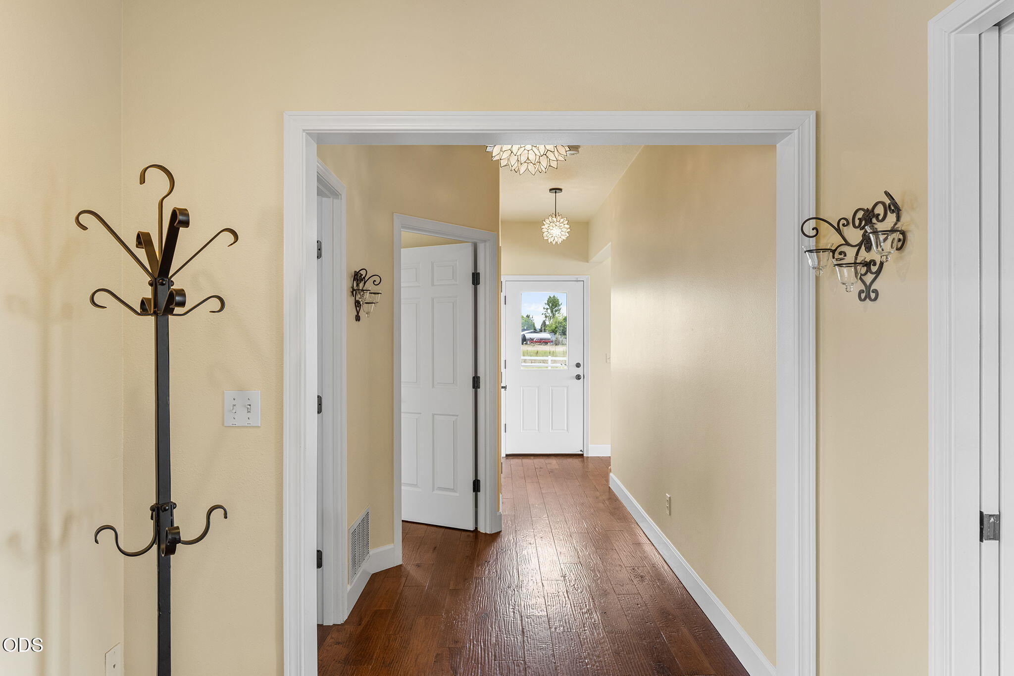 63531 Gentry Loop Bend, OR 97701 - Photo 19 of 72