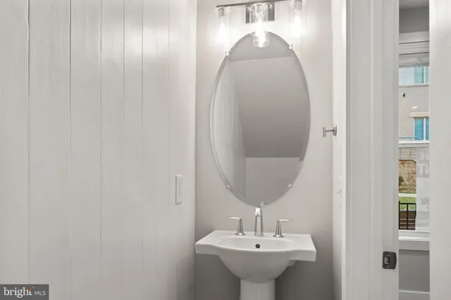 $3,500 | 1704 Bandit Loop, Unit 20A, Reston, VA 20190