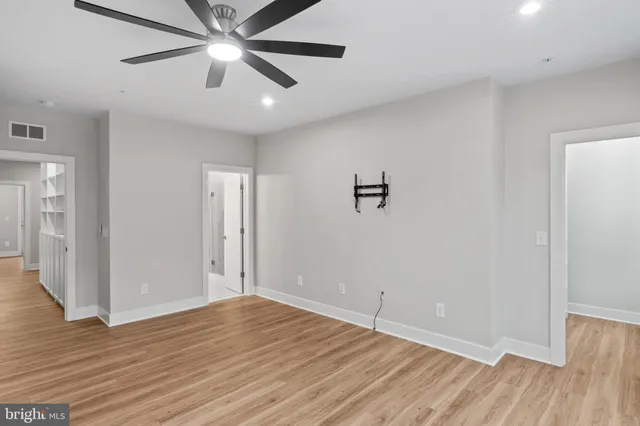 $3,500 | 1704 Bandit Loop, Unit 20A, Reston, VA 20190