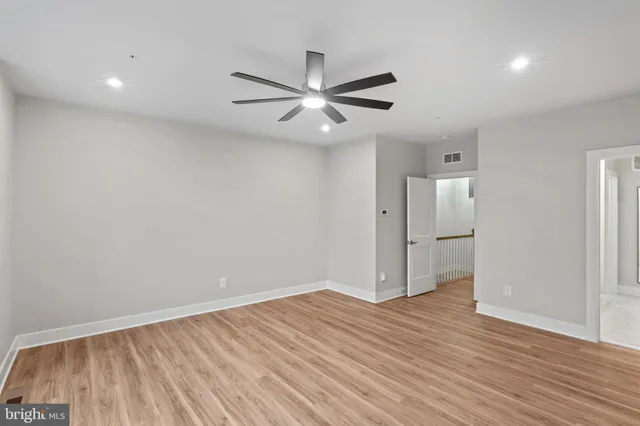 $3,500 | 1704 Bandit Loop, Unit 20A, Reston, VA 20190