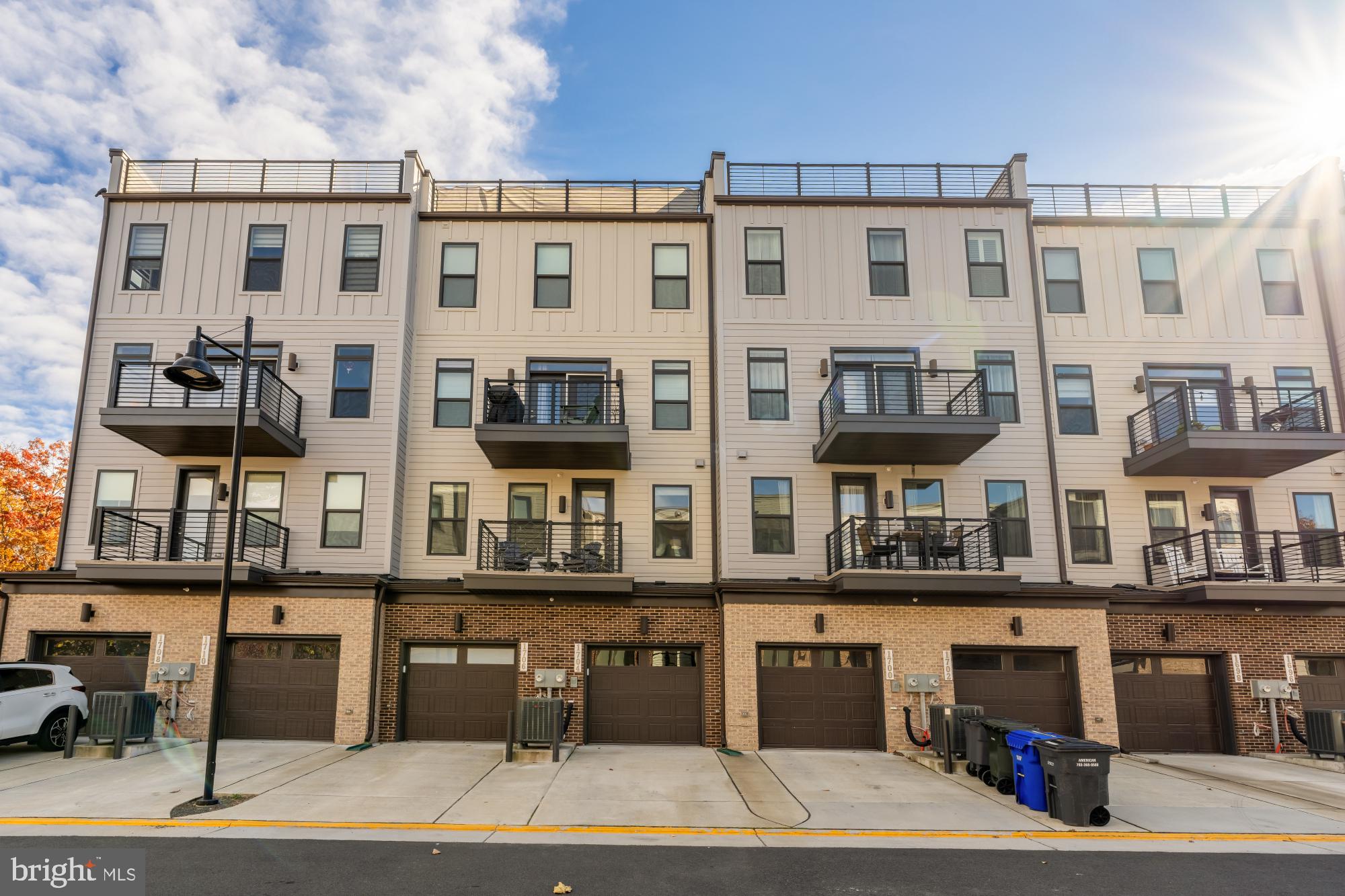1704 Bandit Loop, Unit 20A Reston, VA 20190 - Photo 3 of 42 GARAGE W/ DRIVEWAY