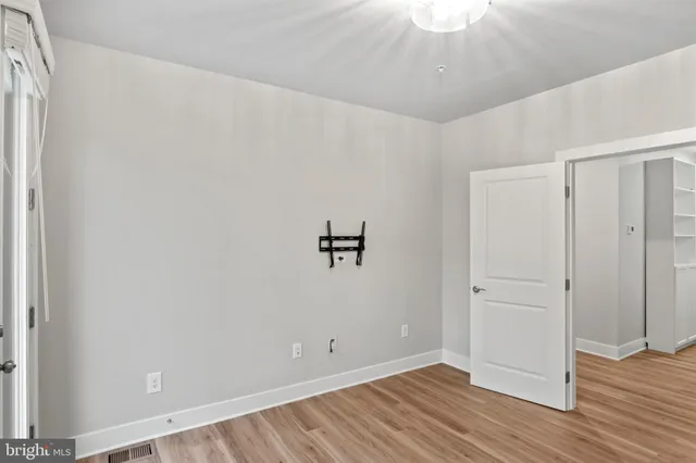 $3,500 | 1704 Bandit Loop, Unit 20A, Reston, VA 20190