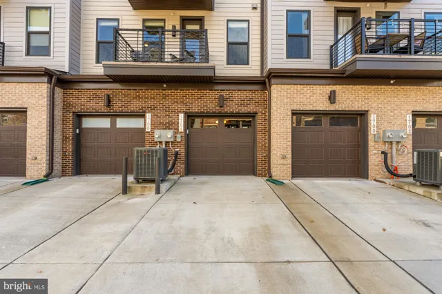 $3,500 | 1704 Bandit Loop, Unit 20A, Reston, VA 20190