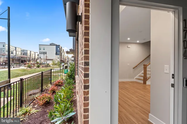 $3,500 | 1704 Bandit Loop, Unit 20A, Reston, VA 20190