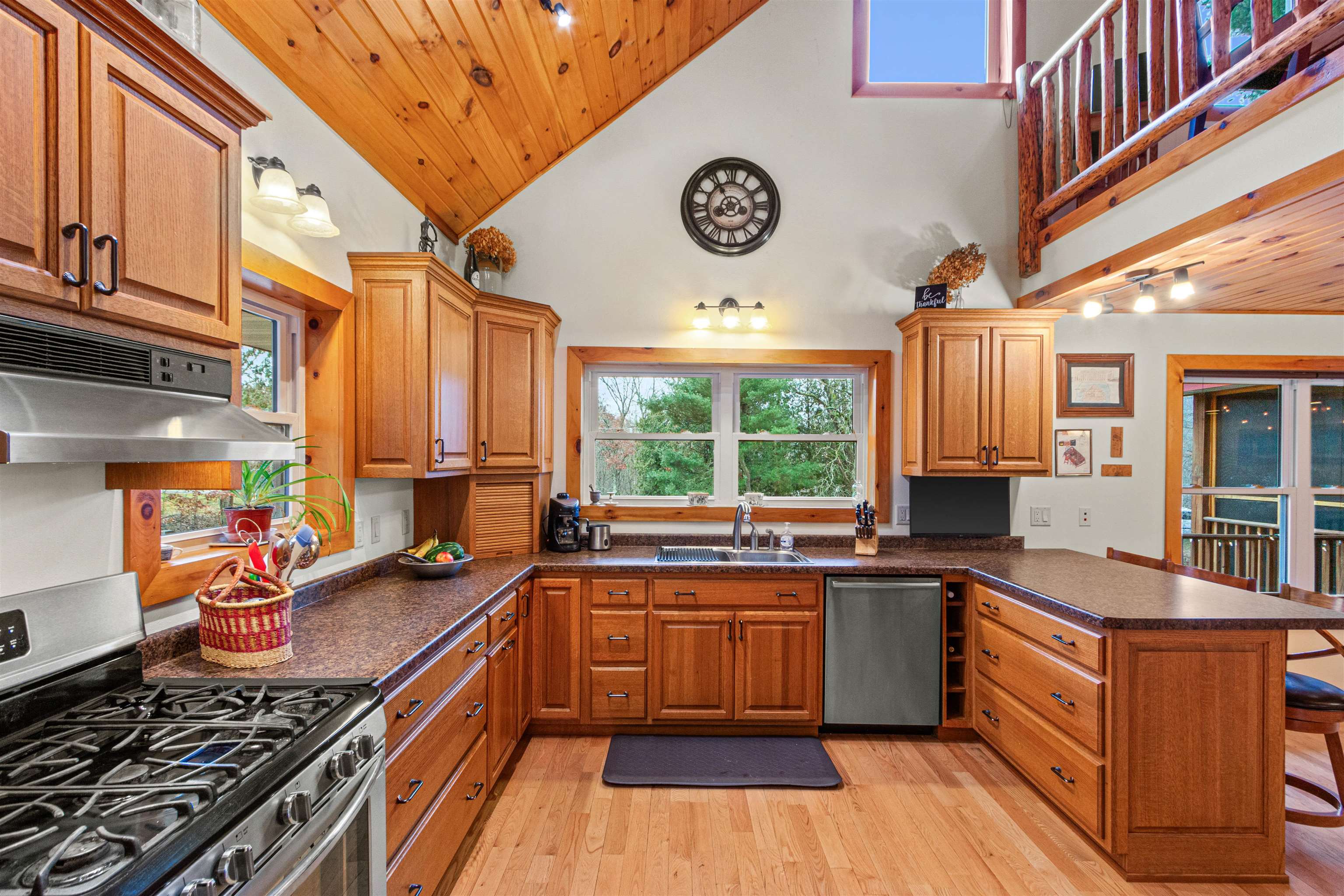 8840 Spring Lake Road Amherst, WI 54406 - Photo 7 of 60