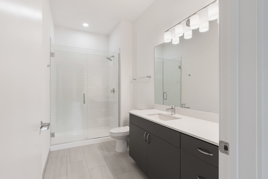 440 Green Bay Road, Unit 606 Highwood, IL 60040 - Photo 7 of 13