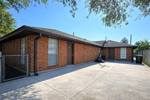$375,000 | 117-a & B) J Street, Belle Chasse, LA 70037