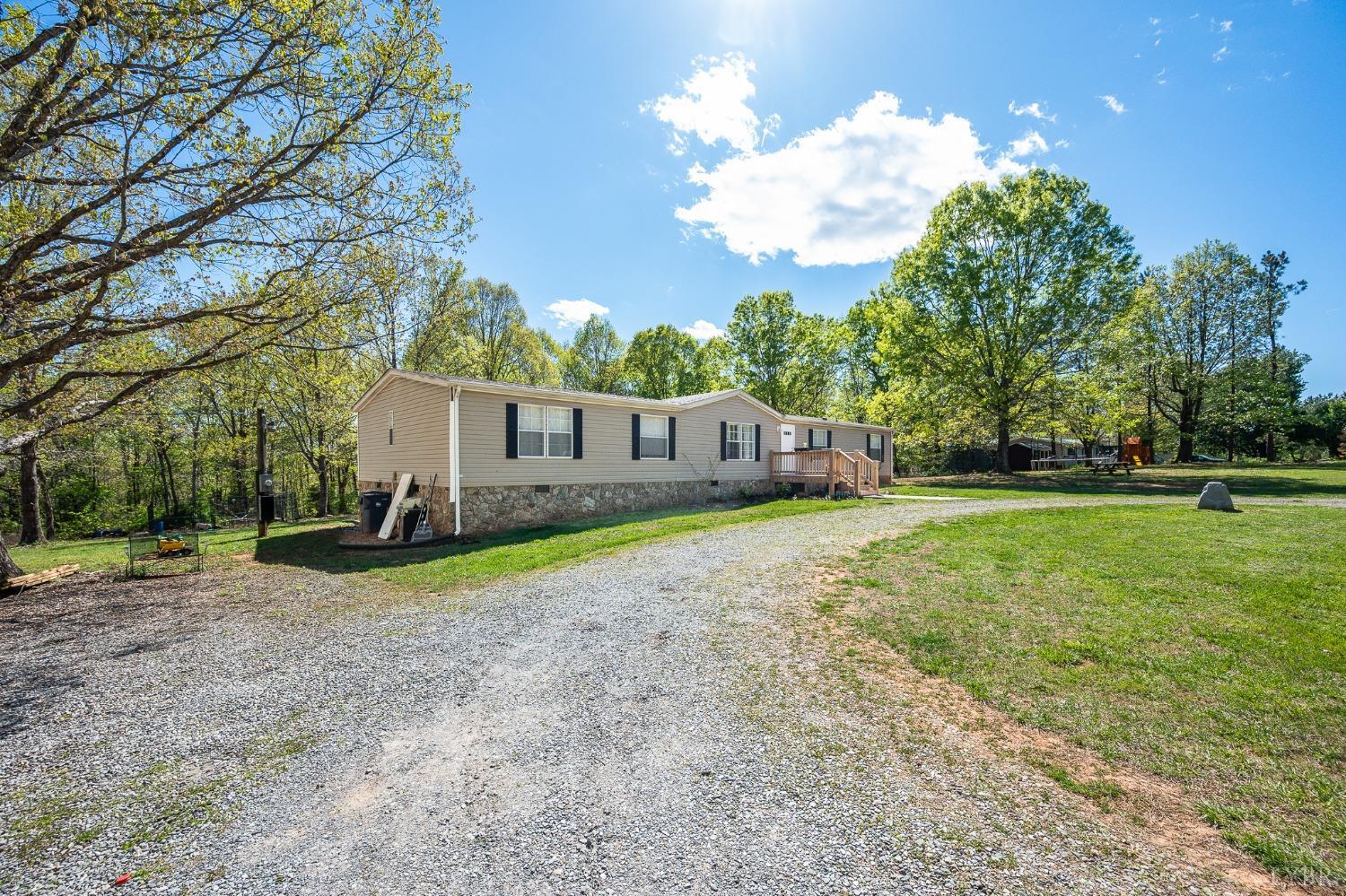 53 Swan Creek Road Gladys, VA 24554 - Photo 3 of 53 Gallery Image 3