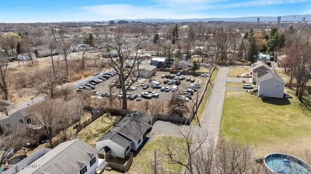 $1,100,000 | 2 Undine Street, Colonie, NY 12205