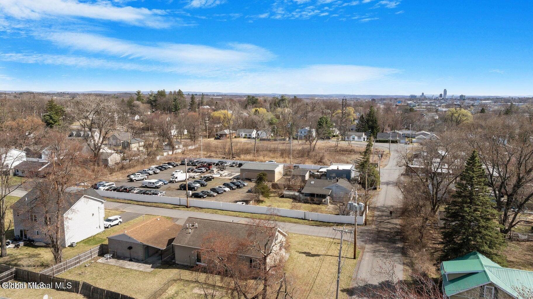 2 Undine Street Colonie, NY 12205 - Photo 7 of 21 20250411144912271320000000-o - Copy