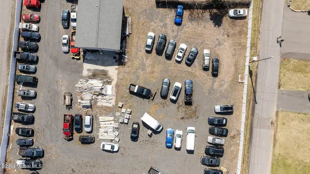 $1,100,000 | 2 Undine Street, Colonie, NY 12205